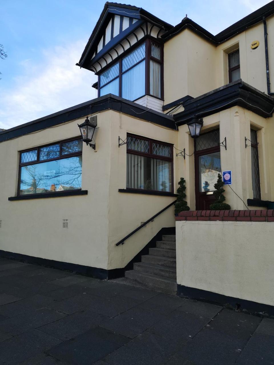 East Mount House Hotel Barrow-in-Furness Exterior foto